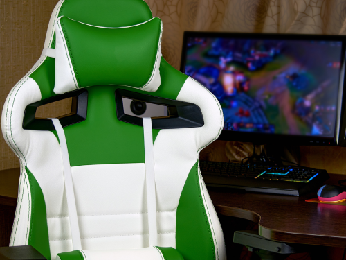 Gdzie kupić fotel gamingowy? Budujemy profesjonalne stanowisko gamingowe