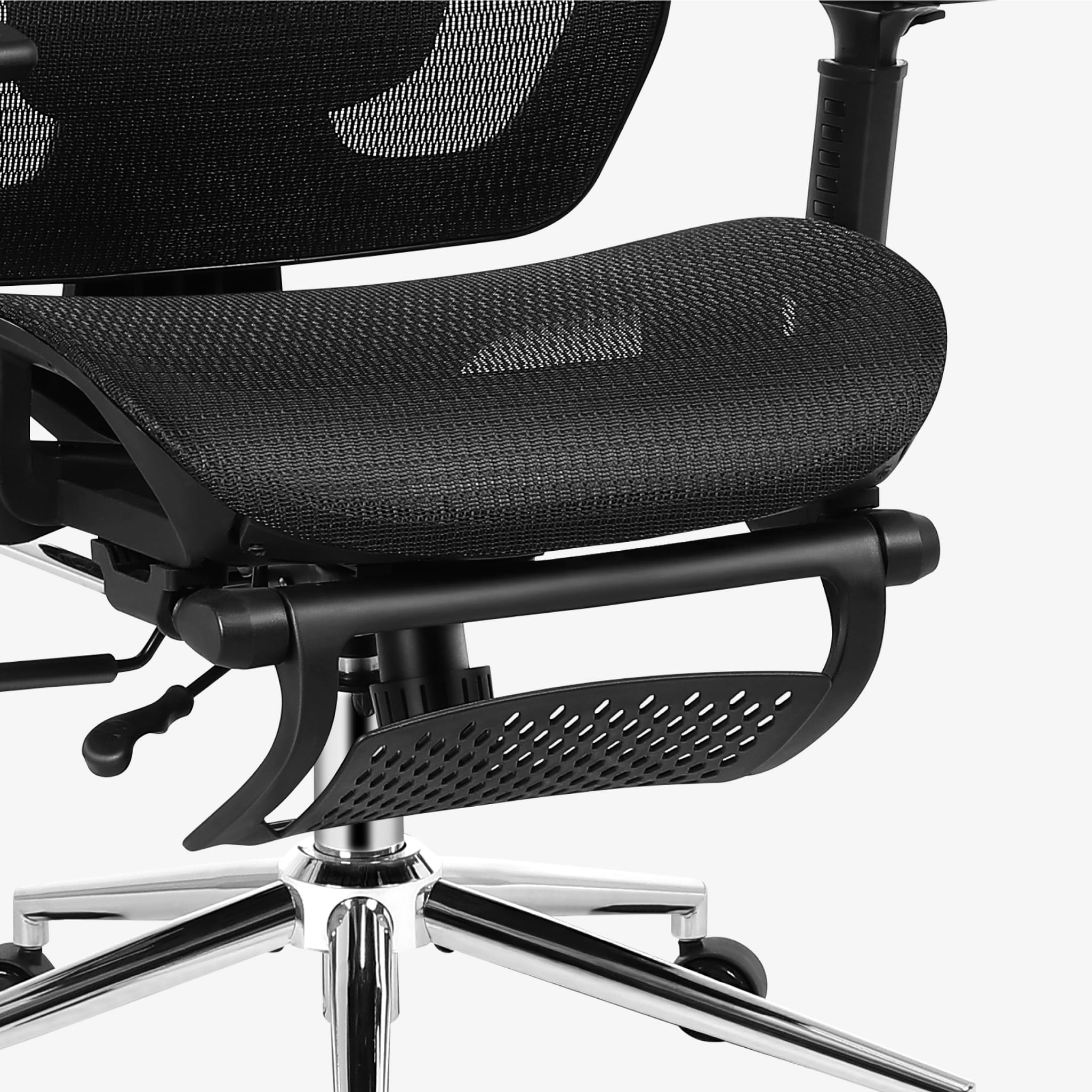 Fotel obrotowy Mark Adler Expert 5.7 Black OUTLET